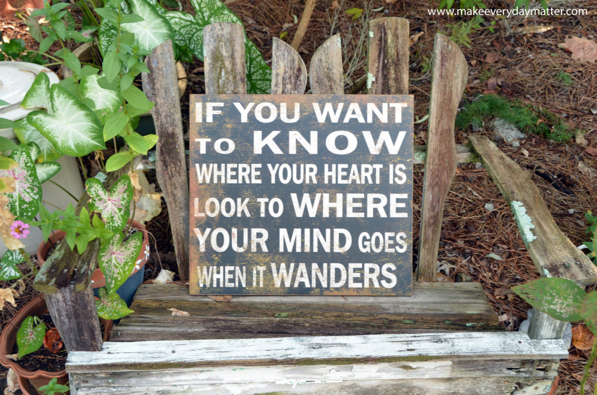 word-heart-wanders-wm