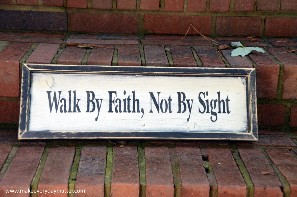 words-walk-by-faith-wm