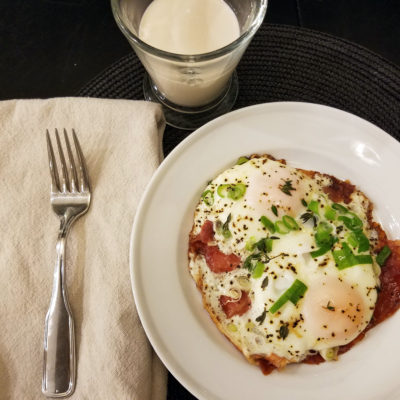 Piggie & Eggs in a Skillet
